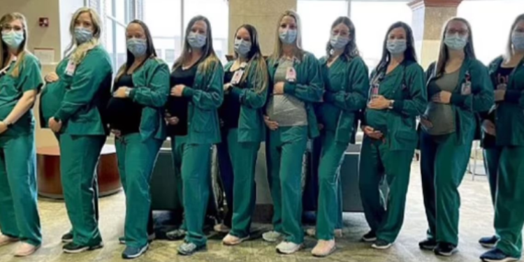 11 infermiere të një spitali mbesin shtatzënë në njëjtën kohë/Drejtoresha: Kjo është argëtuese