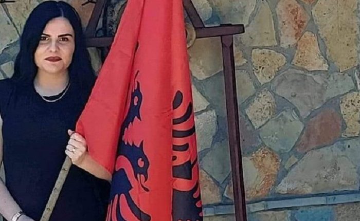 Revoltohet shqiptarja nga Sanxhaku: Ne puthim duart e armiqve dhe shkatërrojmë njerëzit tanë