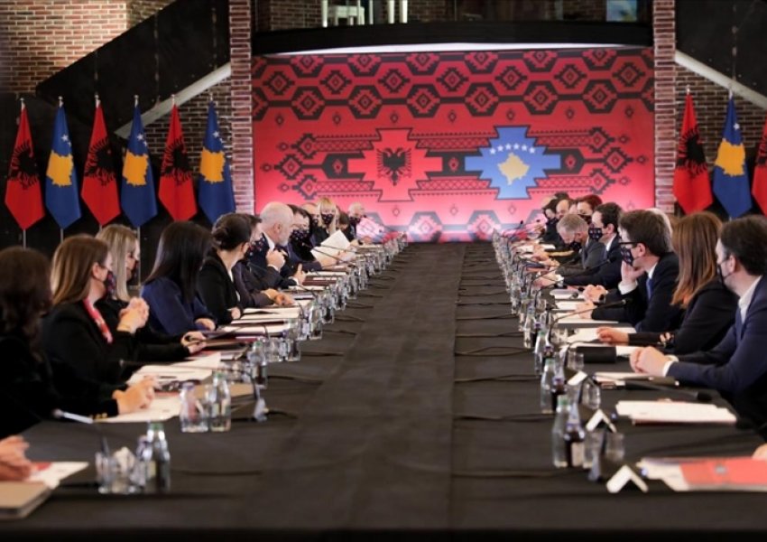 Kosovë-Shqipëri, sot mbledhja e përbashkët e dy qeverive