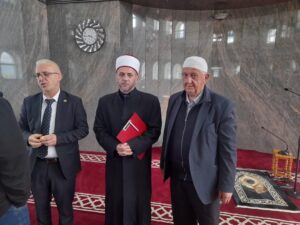 Halil Kastrati, humanisti i madh shqiptar takon imamin e shquar nga Struga,Akim Hoxha dhe Ejup Jakupi (FOTO)